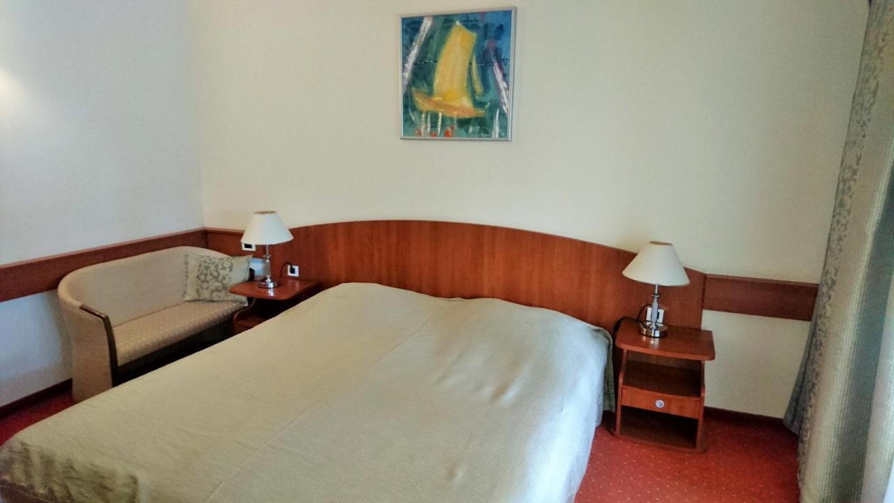 Hotel Selce Exterior foto