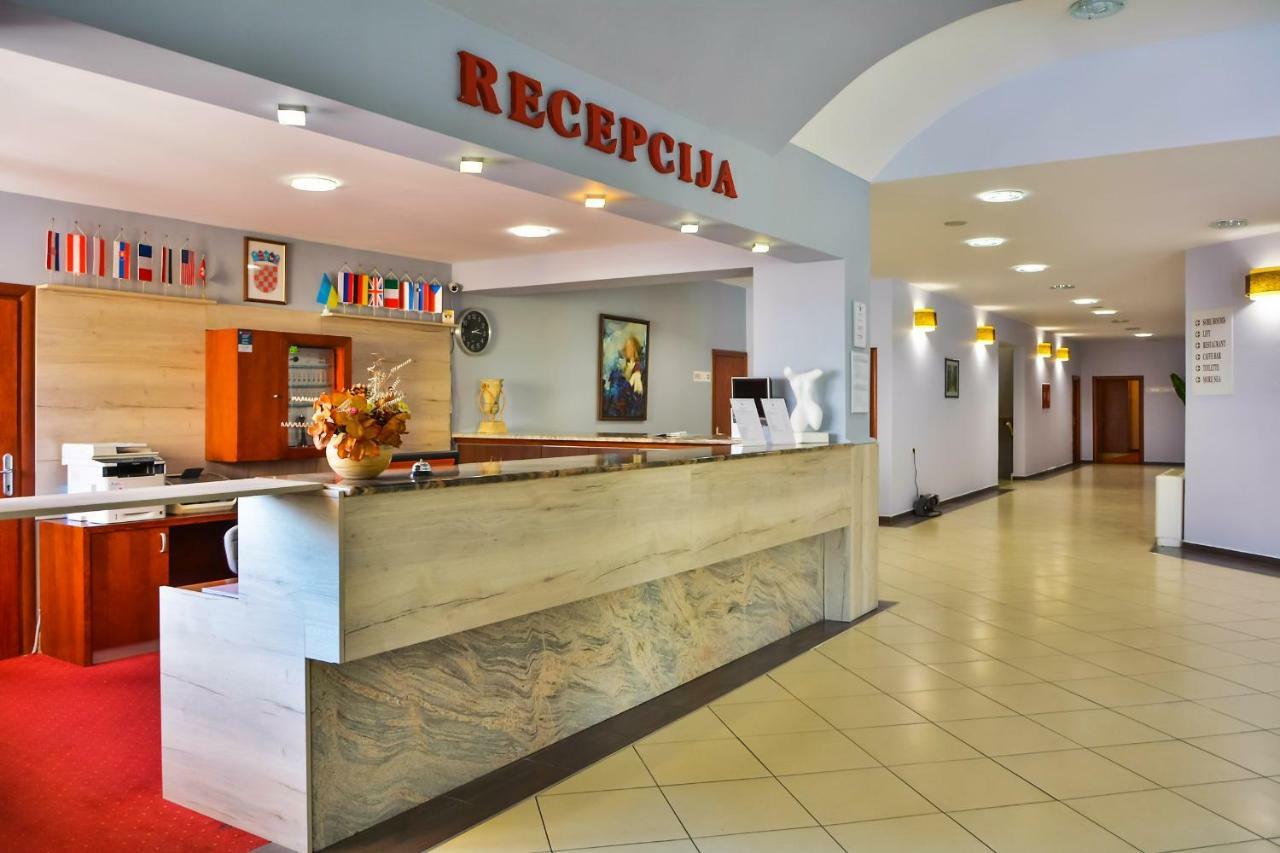 Hotel Selce Exterior foto