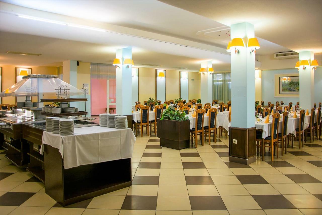 Hotel Selce Exterior foto