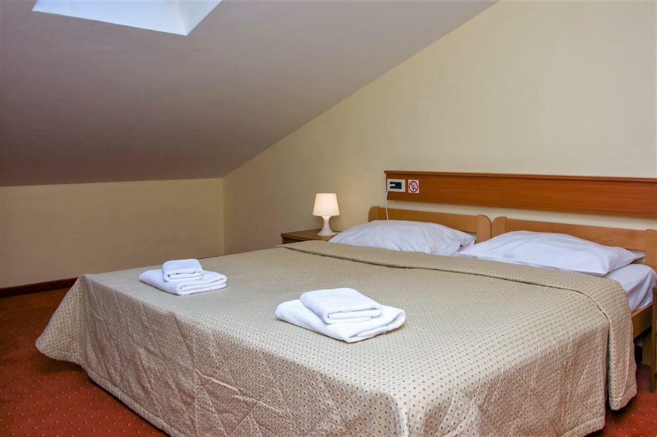 Hotel Selce Exterior foto