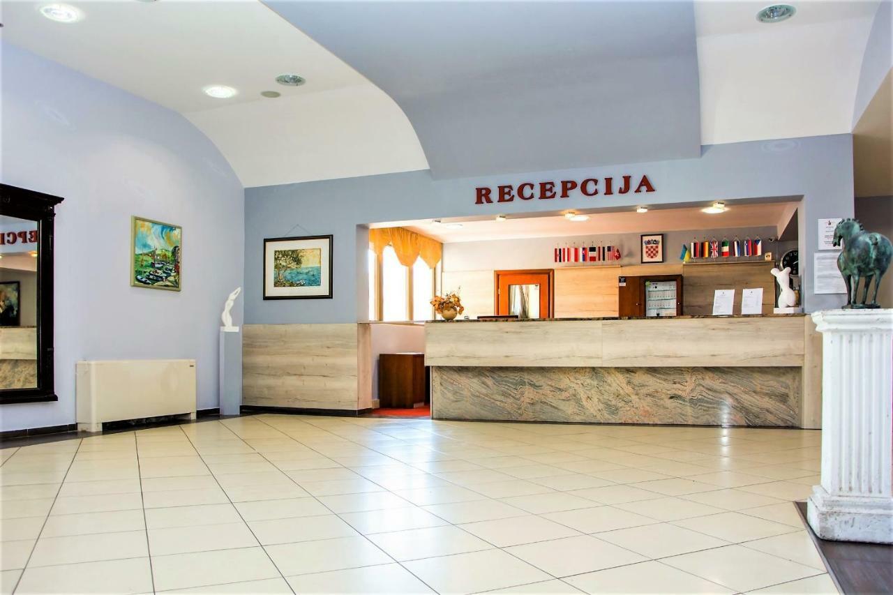 Hotel Selce Exterior foto